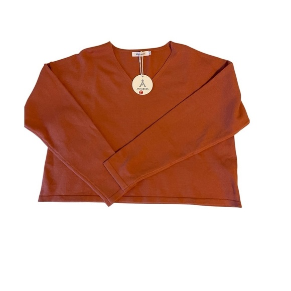 Women tops - Picture 3 of 10